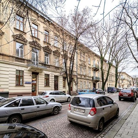 Modern Apartment In The Old City Liov Exterior foto
