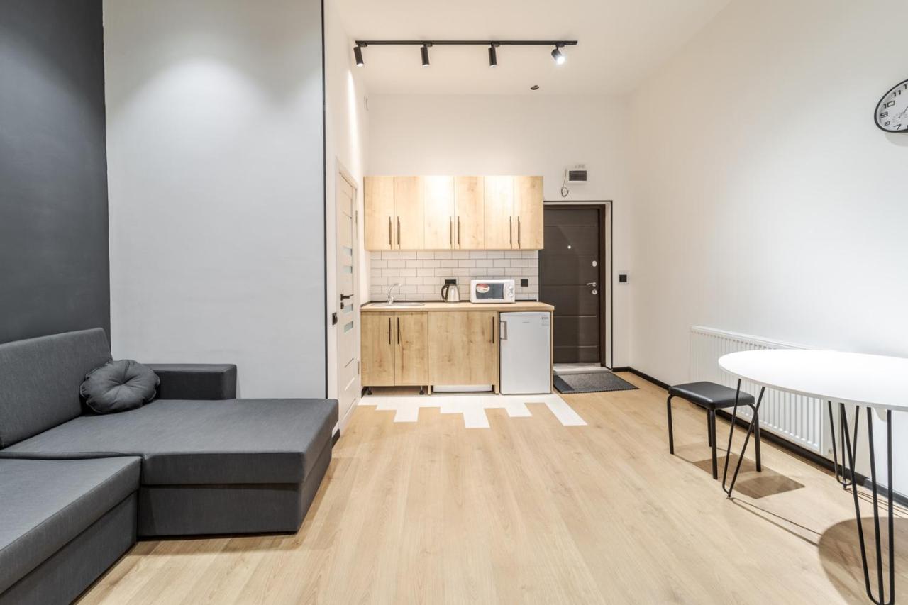 Modern Apartment In The Old City Liov Exterior foto