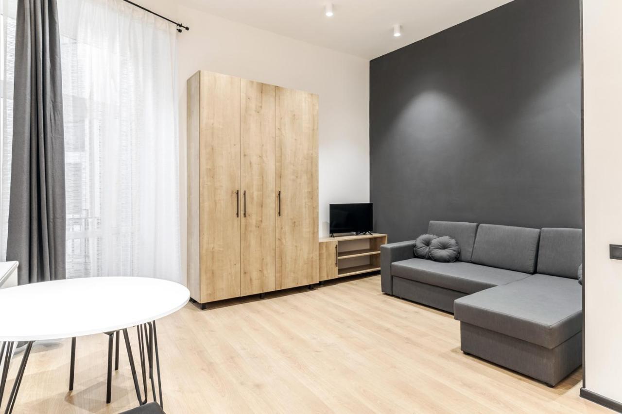 Modern Apartment In The Old City Liov Exterior foto