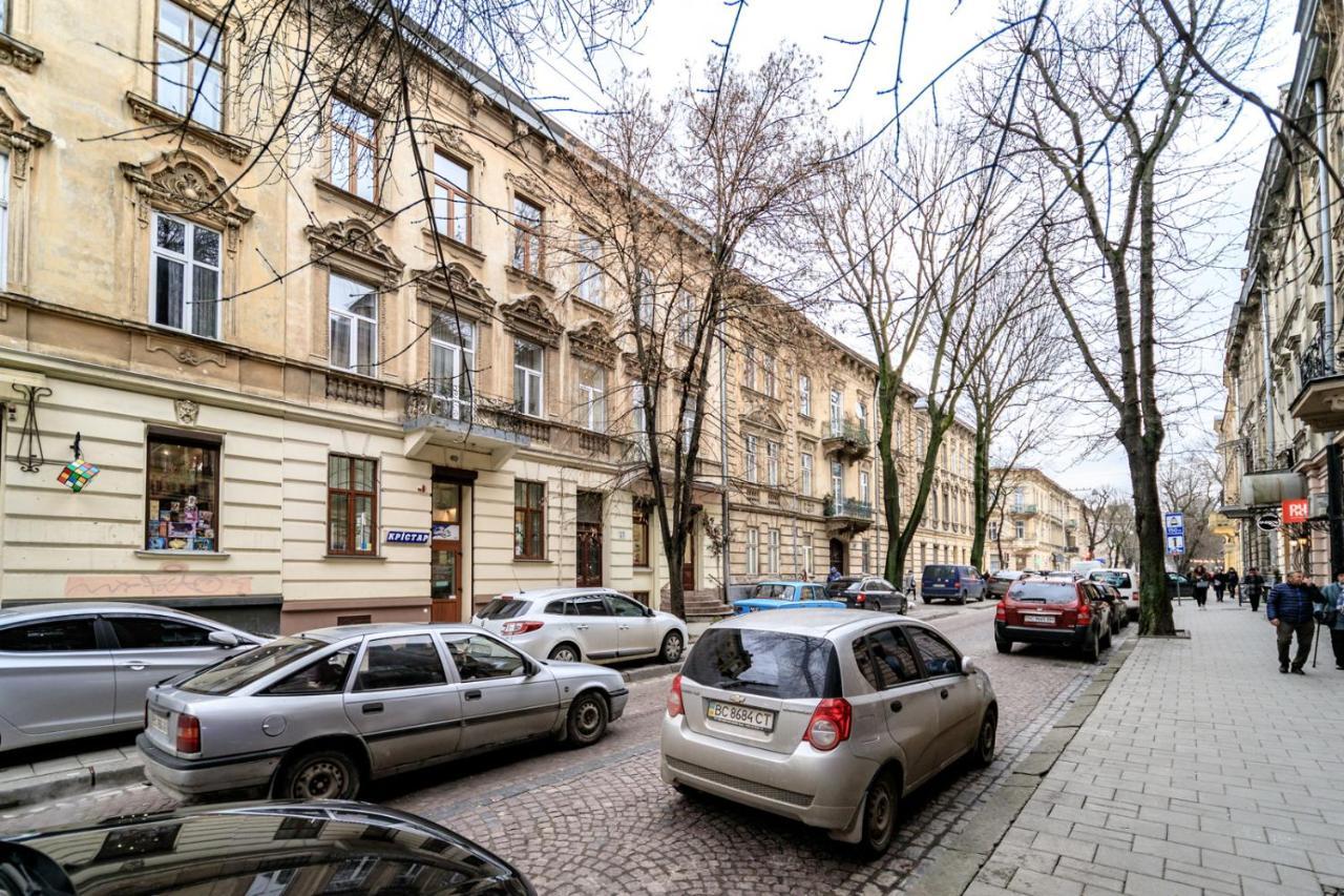 Modern Apartment In The Old City Liov Exterior foto