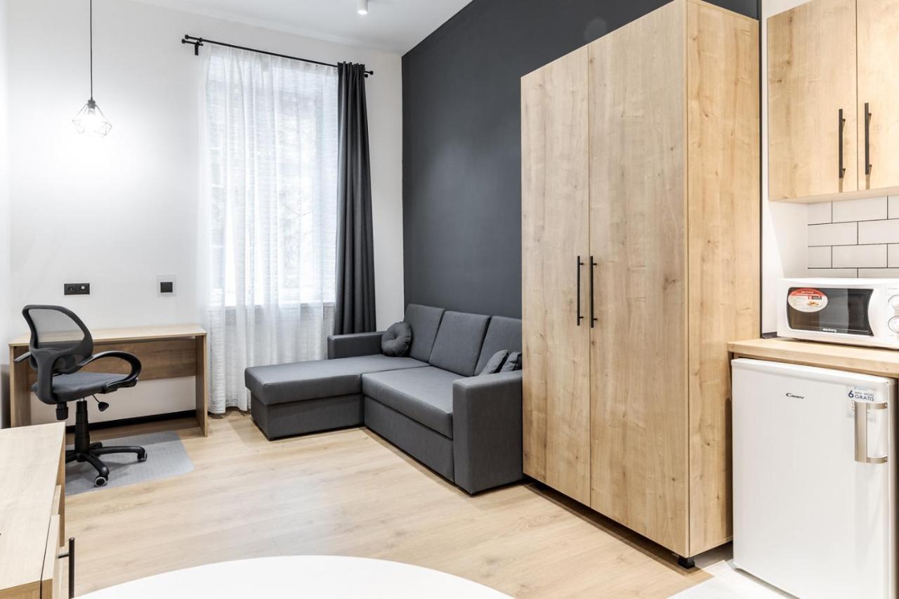 Modern Apartment In The Old City Liov Exterior foto