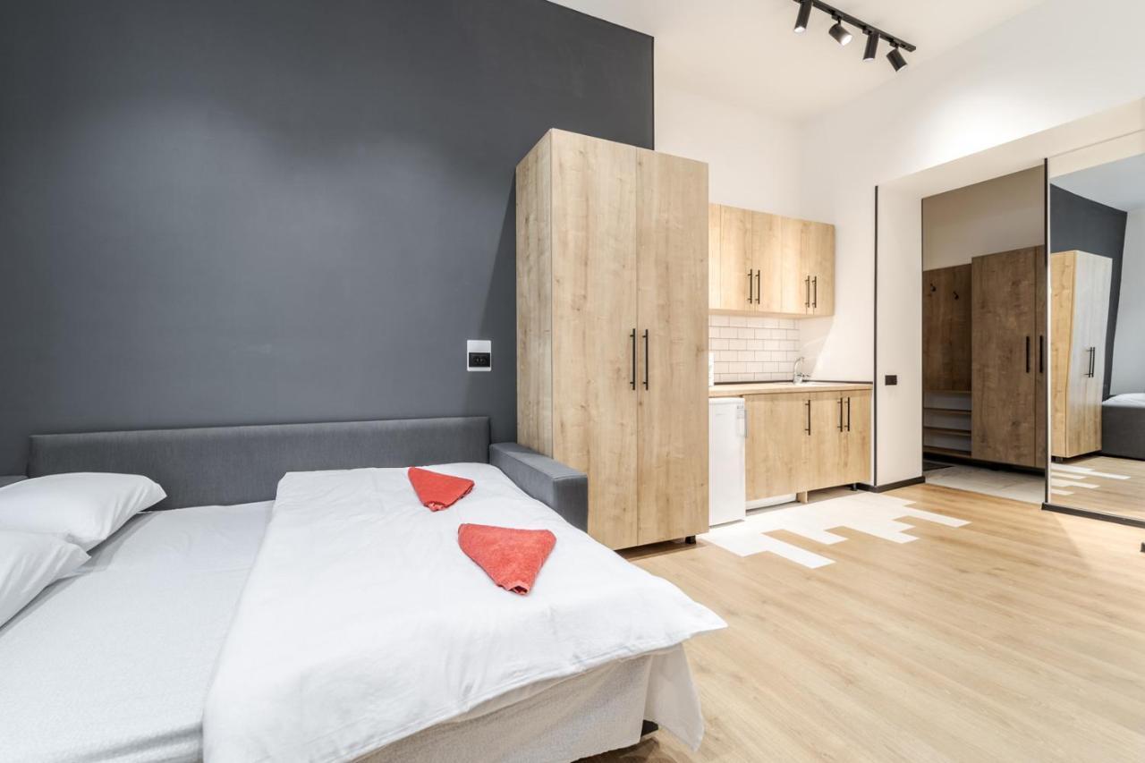 Modern Apartment In The Old City Liov Exterior foto