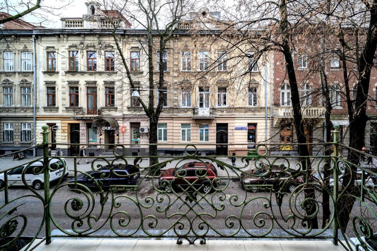 Modern Apartment In The Old City Liov Exterior foto