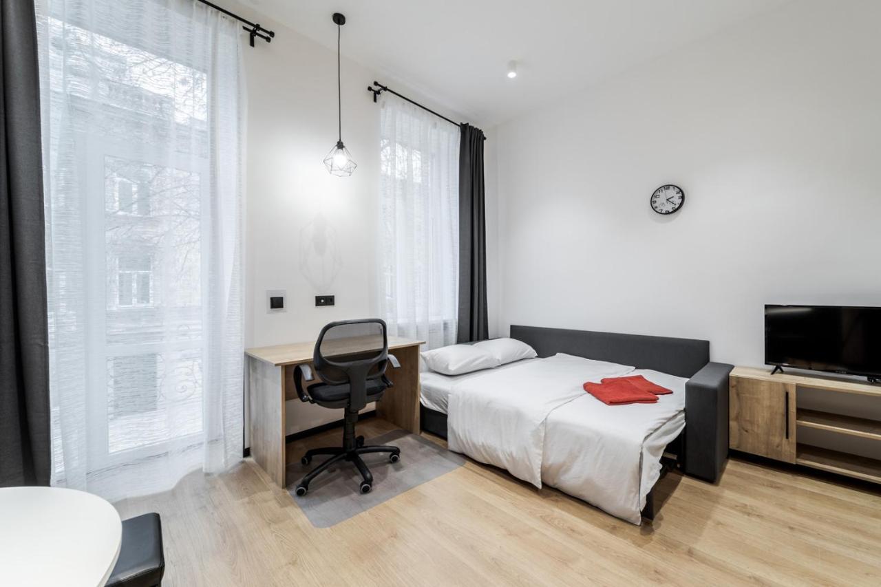 Modern Apartment In The Old City Liov Exterior foto