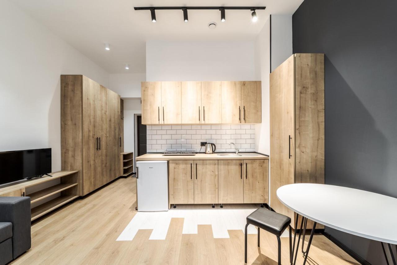 Modern Apartment In The Old City Liov Exterior foto